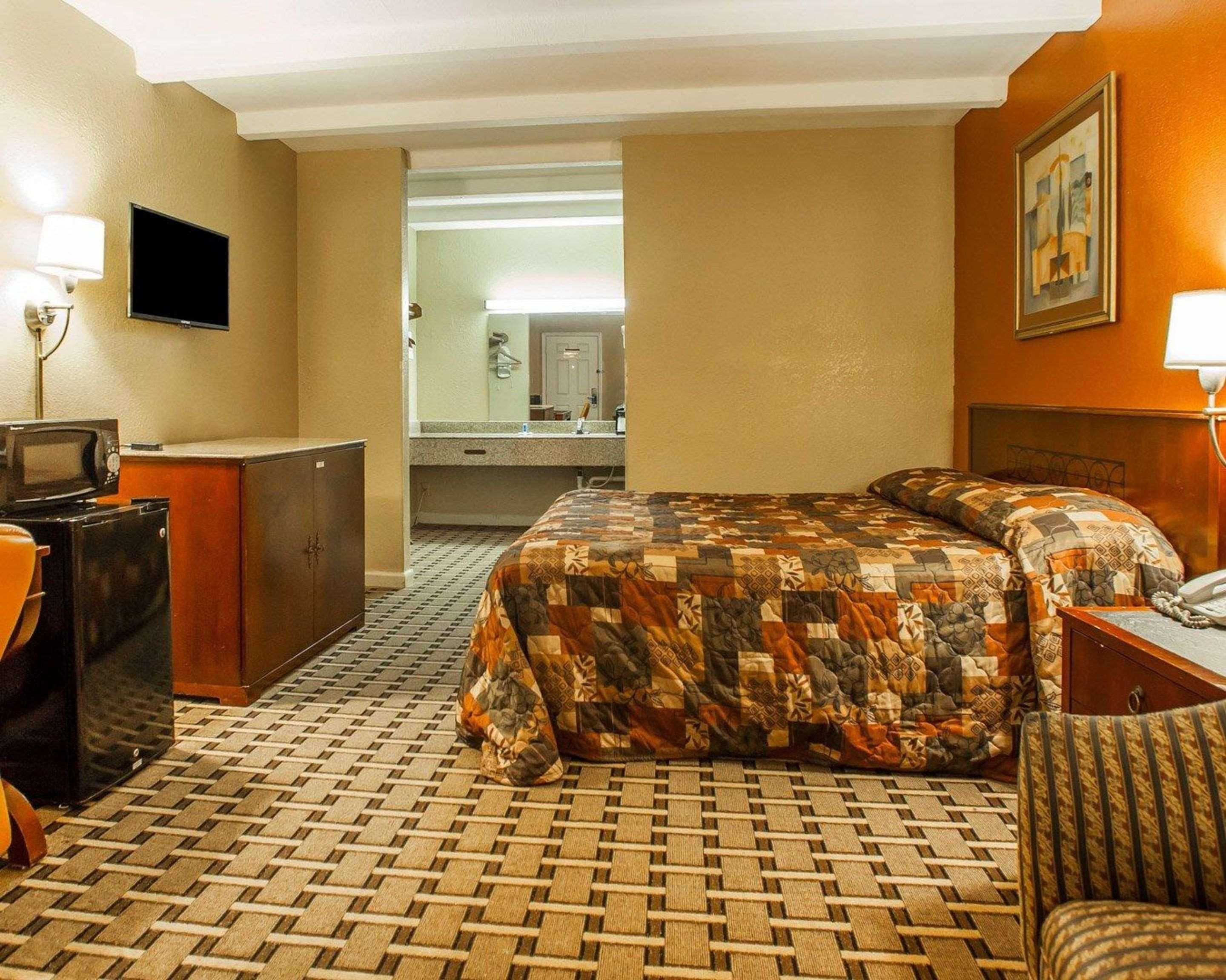 Rodeway Inn Nashville Airport Екстер'єр фото