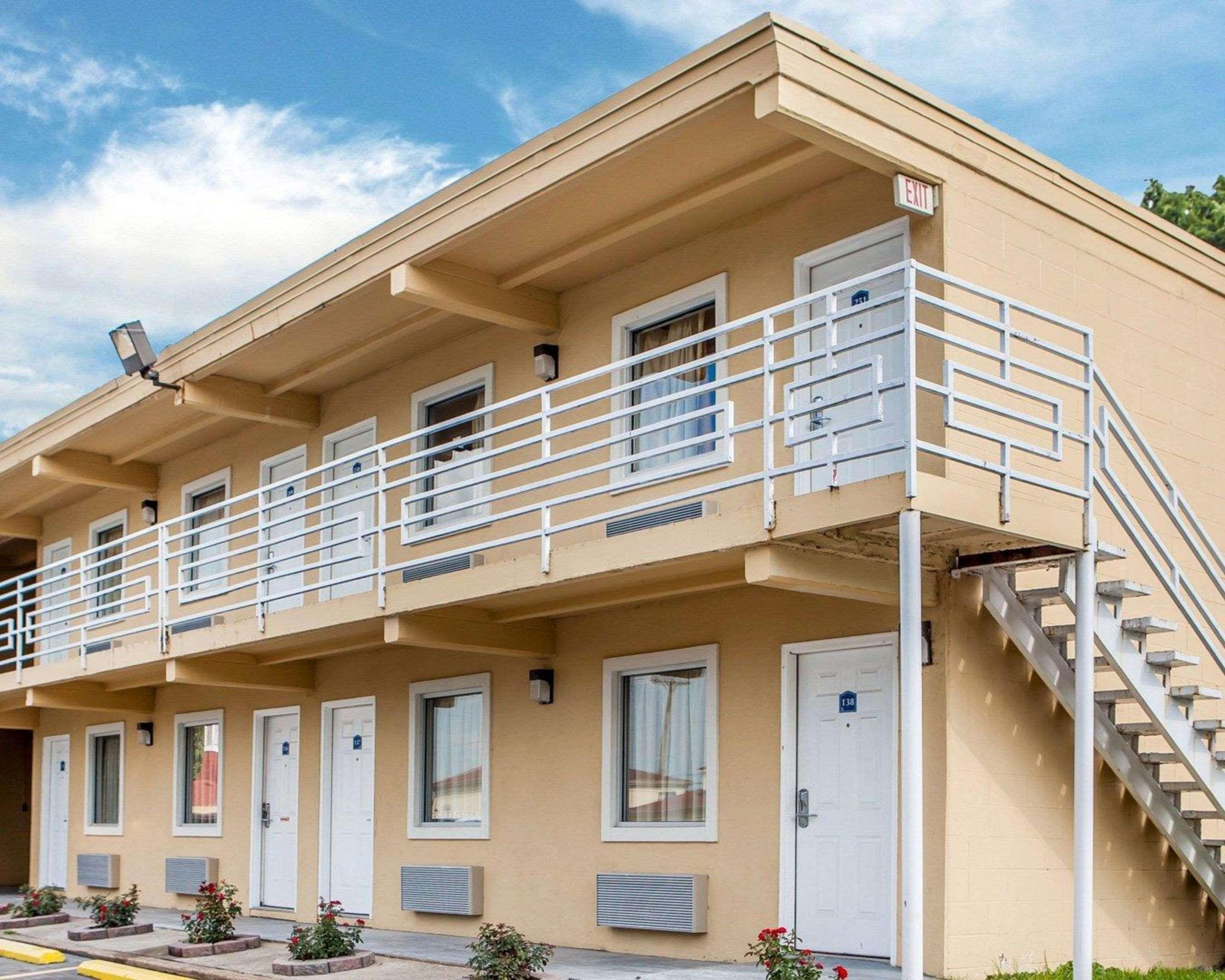 Rodeway Inn Nashville Airport Екстер'єр фото