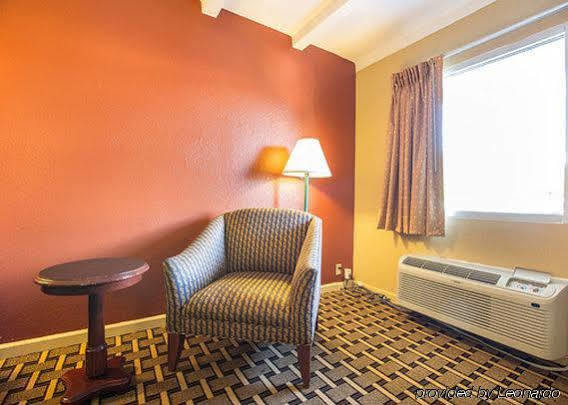 Rodeway Inn Nashville Airport Екстер'єр фото