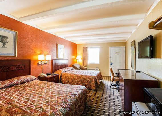 Rodeway Inn Nashville Airport Екстер'єр фото